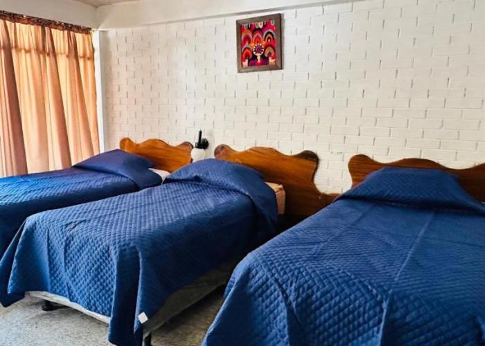 Royal Palace Hostal