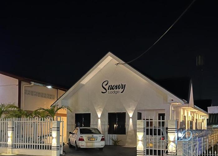Snowy Lodge, fully airconditioned & luxurious apartments