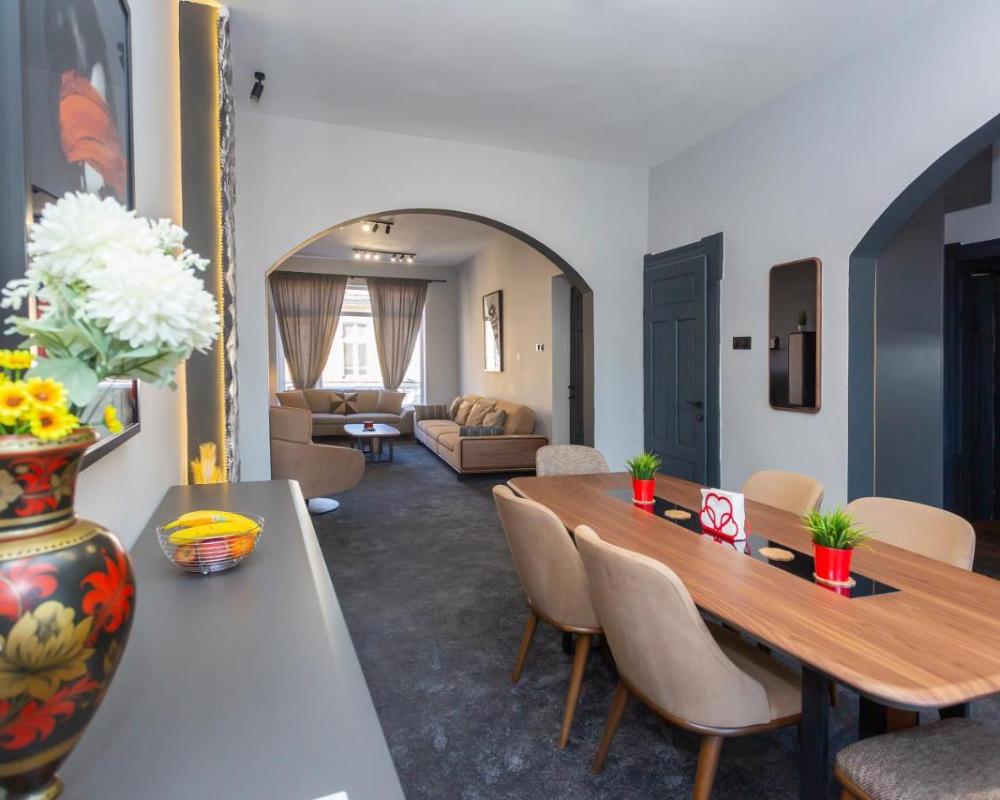 фото Urban Elegance Apartment