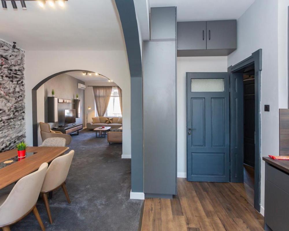 фото Urban Elegance Apartment