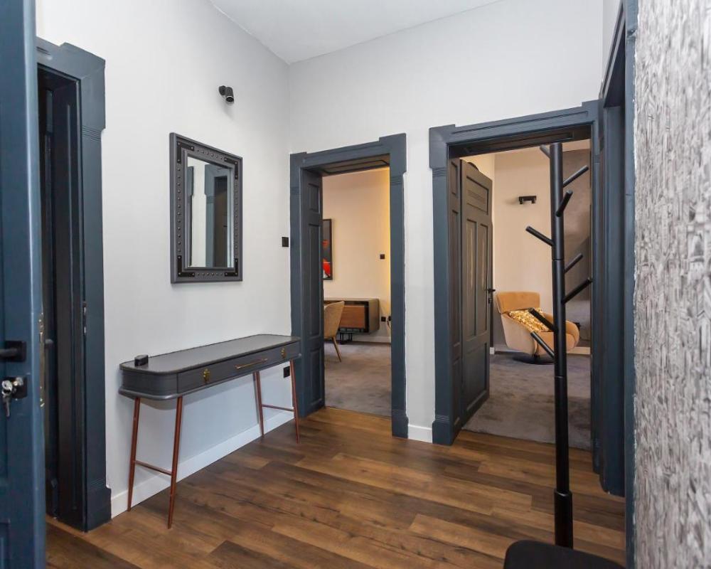 фото Urban Elegance Apartment