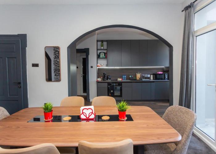 Urban Elegance Apartment