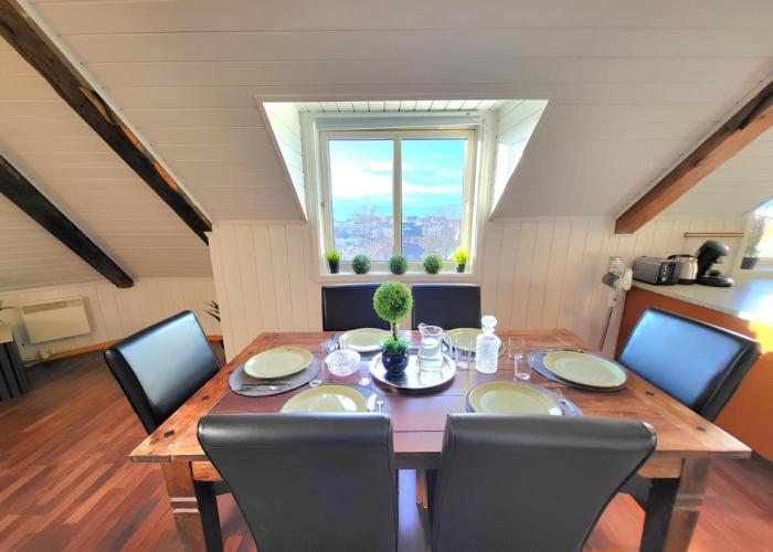 Sunset Penthouse, Fjord View & Parking