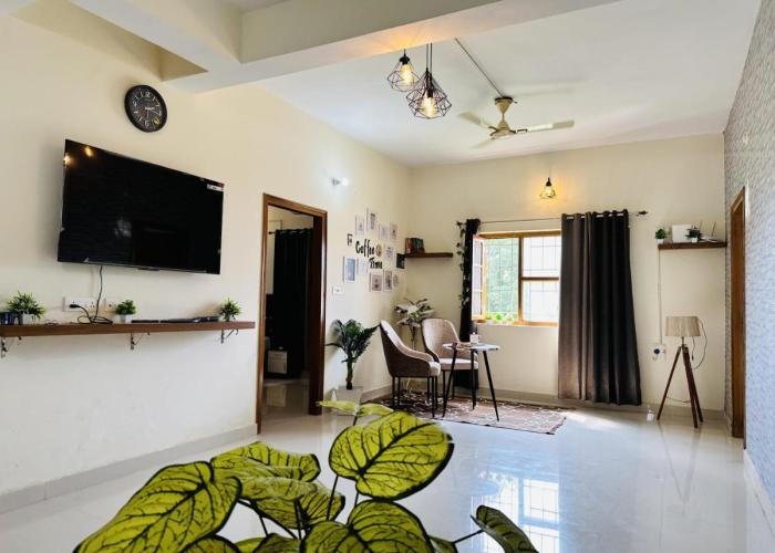 ZoomStay - 3BHK Apartments