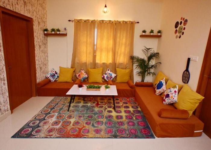 ZoomStay - 3BHK Apartments