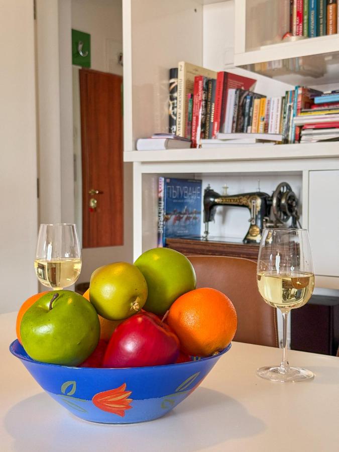 фото Spacious Flat on Sofia's Main Street