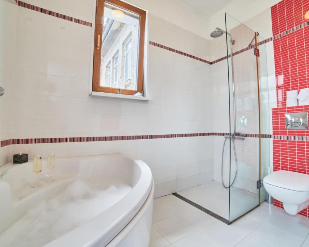 фото Spacious Flat on Sofia's Main Street