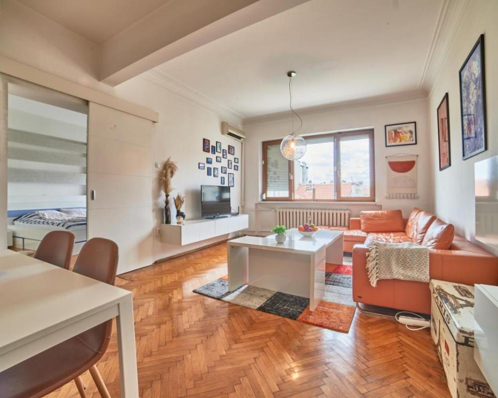фото Spacious Flat on Sofia's Main Street