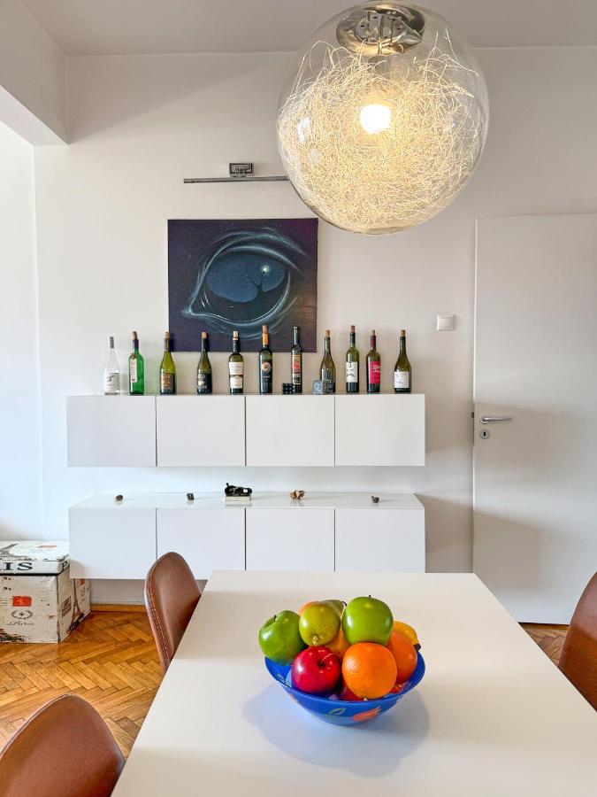 фото Spacious Flat on Sofia's Main Street