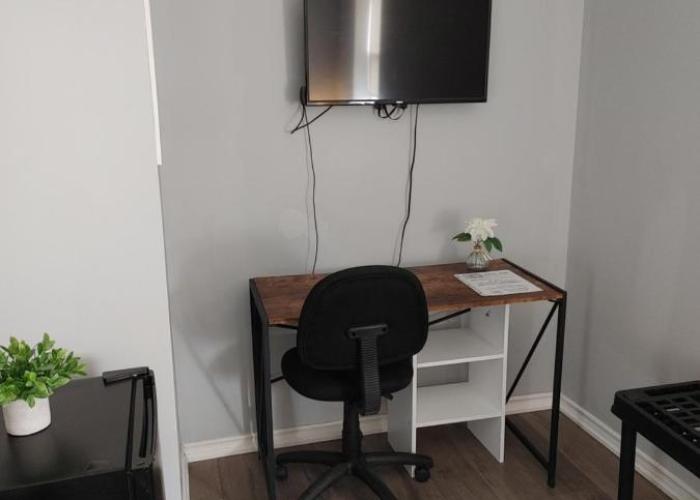 32 jean economic room 1.6