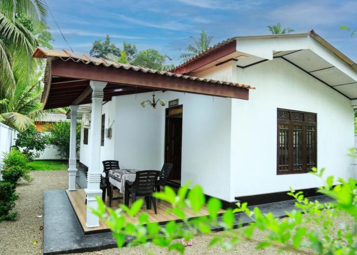 Eton Villa Talpe