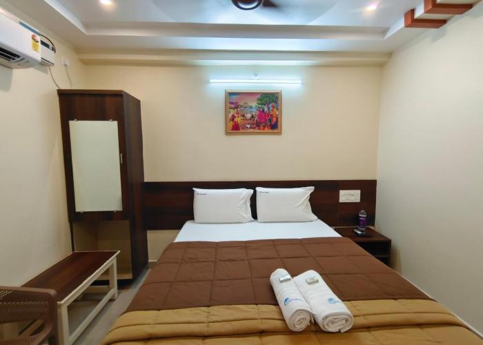 HOTEL DKR GRAND