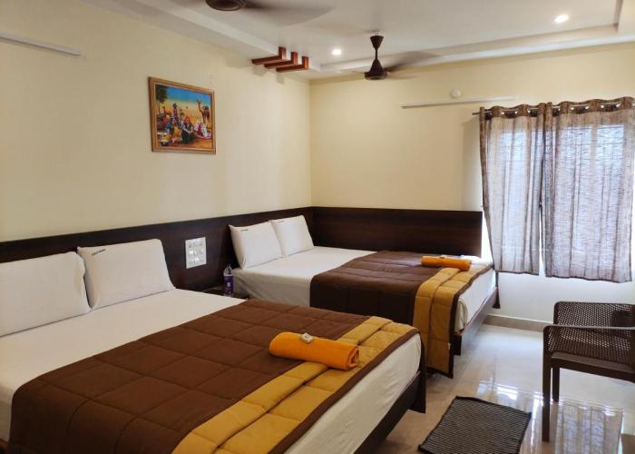 HOTEL DKR GRAND