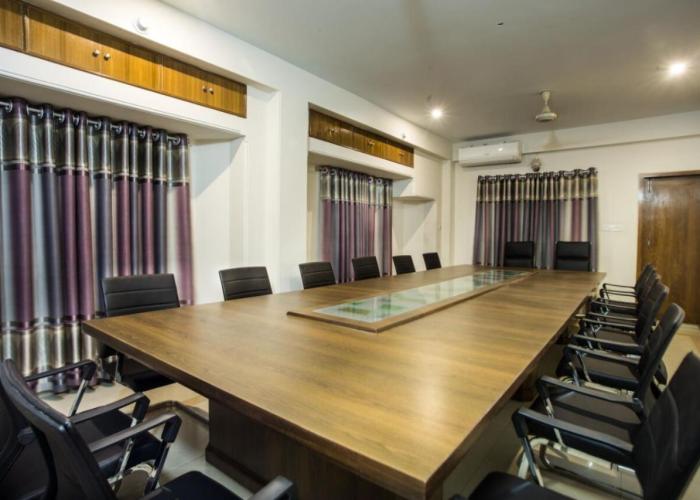 Memento Suites an Airport Hotel