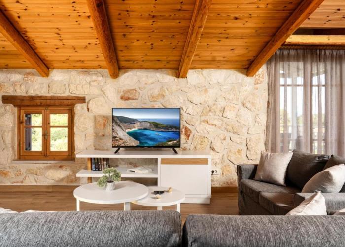 Mirabilia Loft - Amazing Views and Steps from Banana Beach