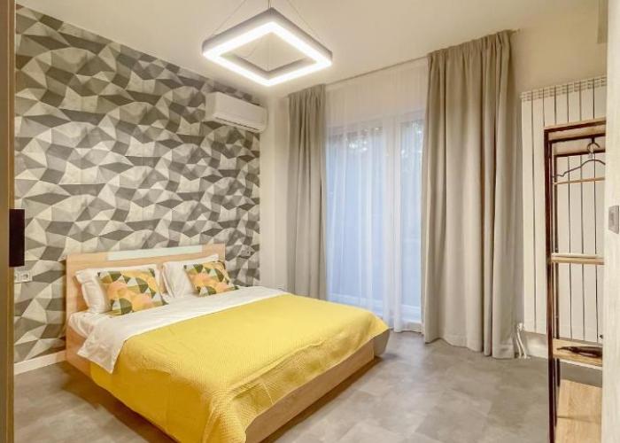 Stylish City Center Apartment by NDK