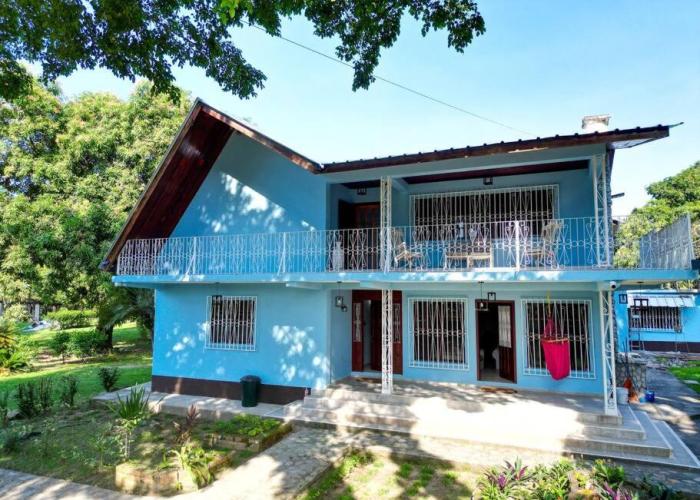 Casa Luna Azul
