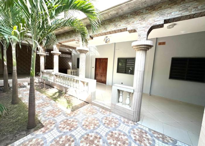 Maison 2 chambres Baguida