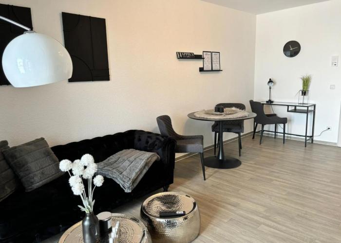 Charming Homes - Studio 23
