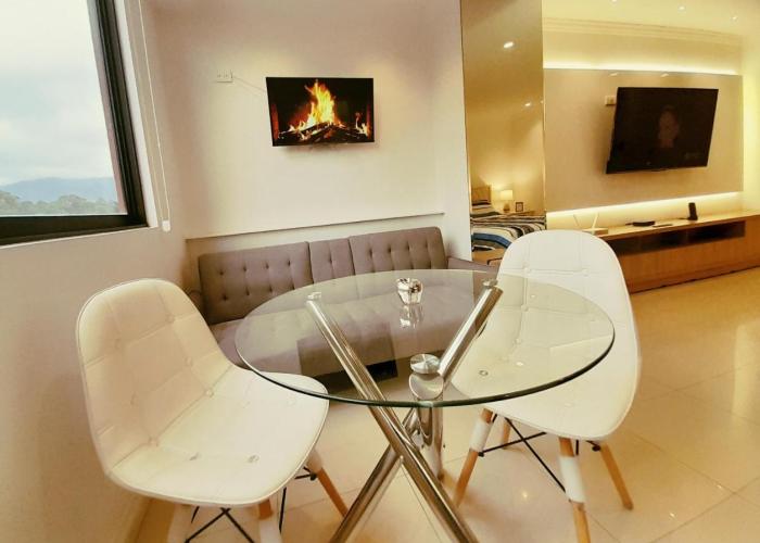 Elegante Suite Privada en Cuenca - Parqueo Incluido