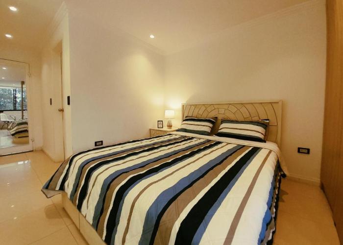 Elegante Suite Privada en Cuenca - Parqueo Incluido