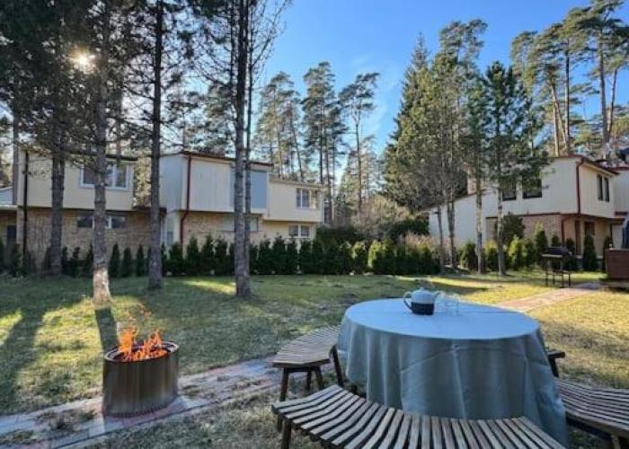 Sunny family holiday home in Jurmala
