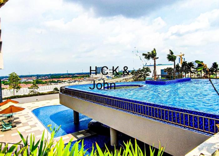Double Storey Pool at Trio Setia by HCK
