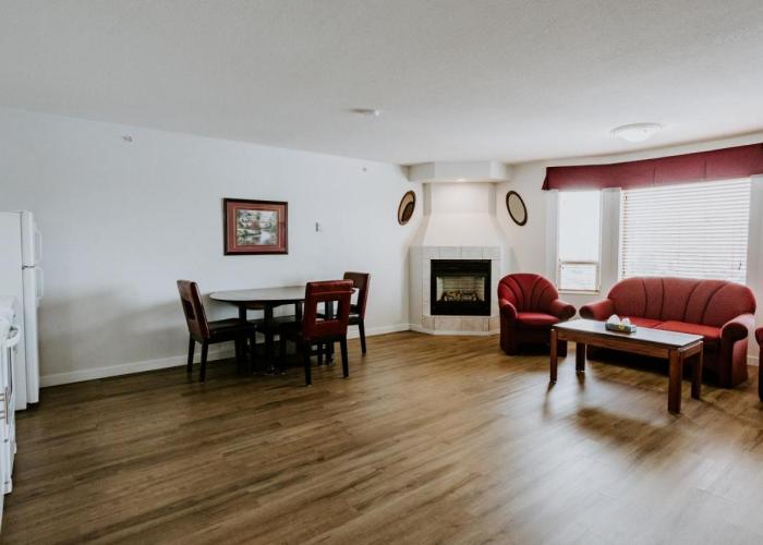 Western Budget Plus Mosaic Suites