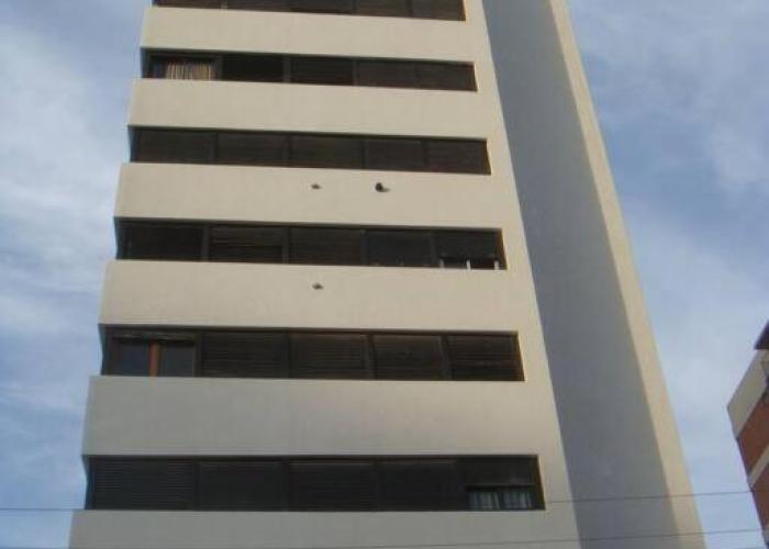 Departamento céntrico en Pinamar - solo familias