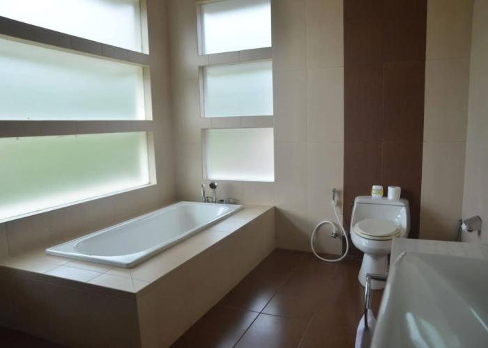 BreezeBlows City View 5BR with Pool + Familly Room