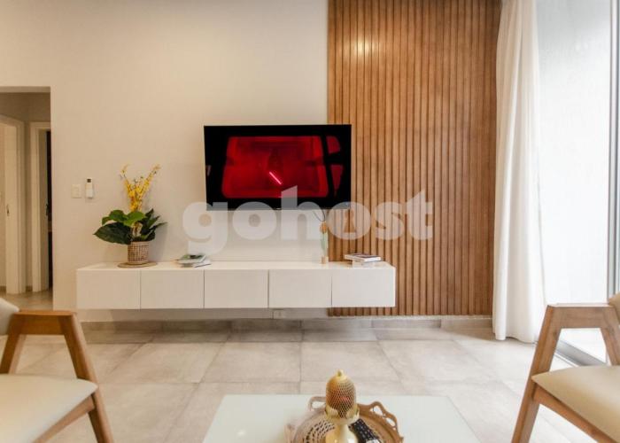 Modern Apartment 600m Away From Shopping Del Sol