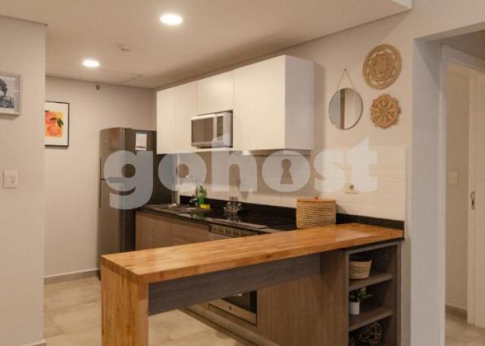 Modern Apartment 600m Away From Shopping Del Sol