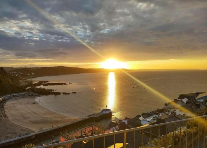 Crows Nest Apartment, at Clipper House with free onsite allocated parking