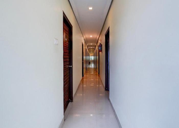 Super Hotel O Renigunta Near Railway Station