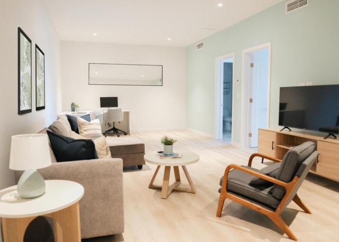 Governors Village - 1,2,3 & 4 Bedroom Apartments on Seven Mile Beach Corridor