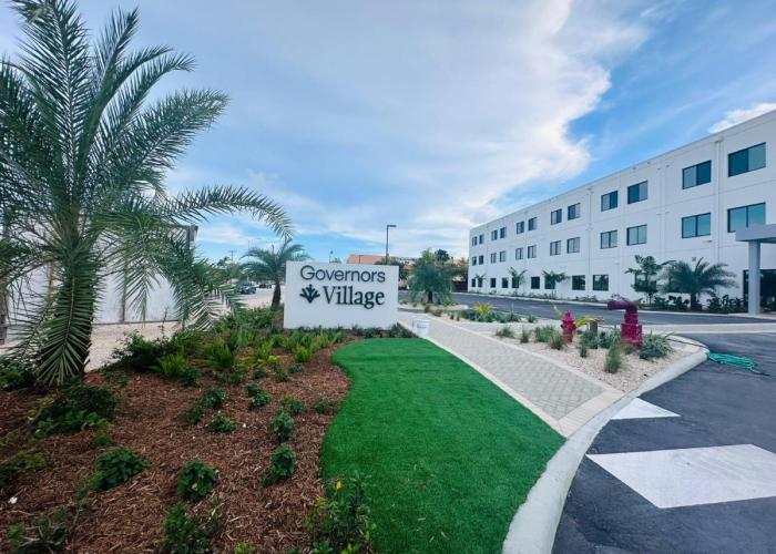 Governors Village - 1,2,3 & 4 Bedroom Apartments on Seven Mile Beach Corridor