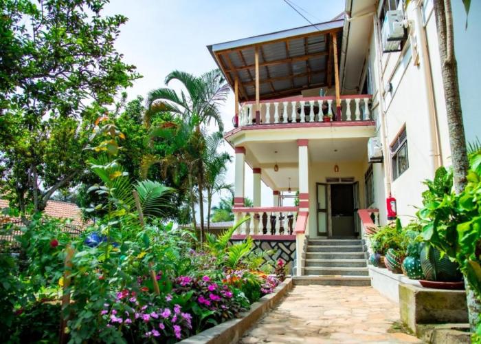 Lakeshore Bed and Breakfast