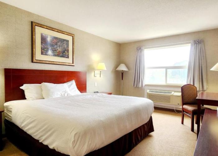 Park Hill Inn & Suite