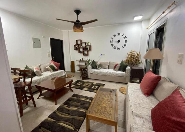 Joy & relax condo with private garden Families only