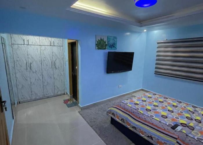 24-Hour Electricity An Entire Stylish 4-Bedroom Bungalow