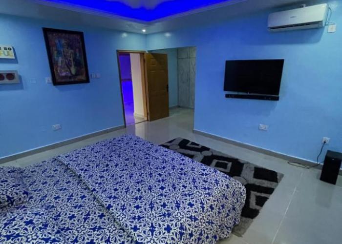 24-Hour Electricity An Entire Stylish 4-Bedroom Bungalow
