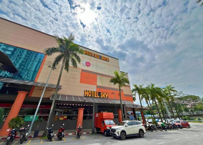 Sky Hotel Selayang