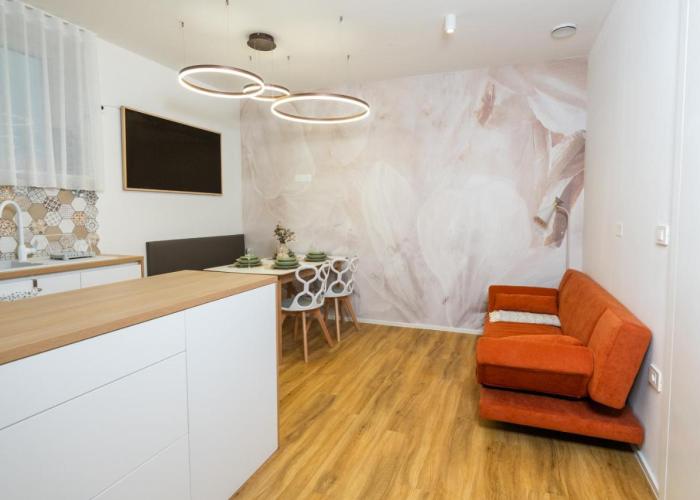 Bubbly Apartment