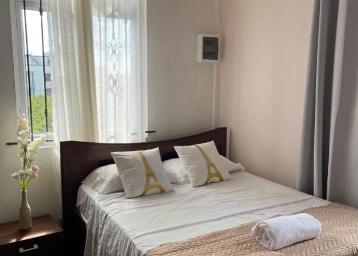 Cozy Apartment with Pool & 10 mins walk to Beach