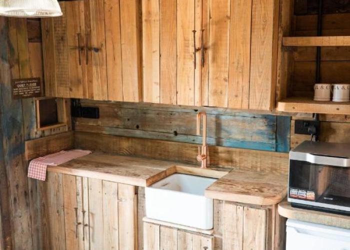Swallowfield Glamping-Station Master