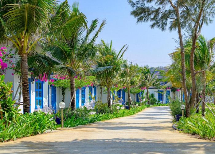 KIGI Beach Resort