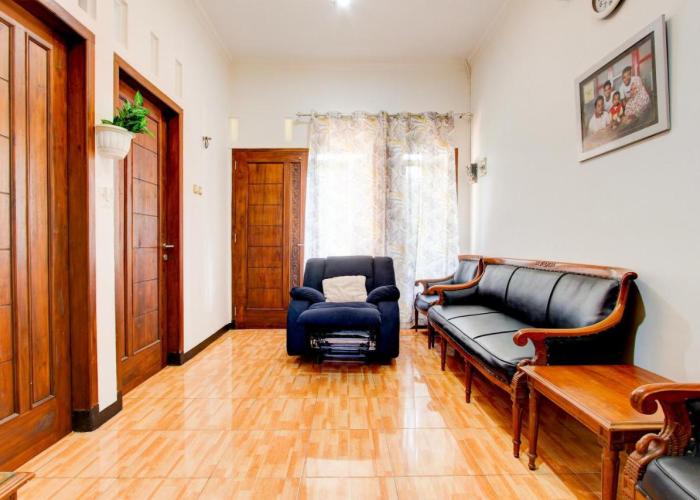 OYO 93892 Homestay Koe Syariah