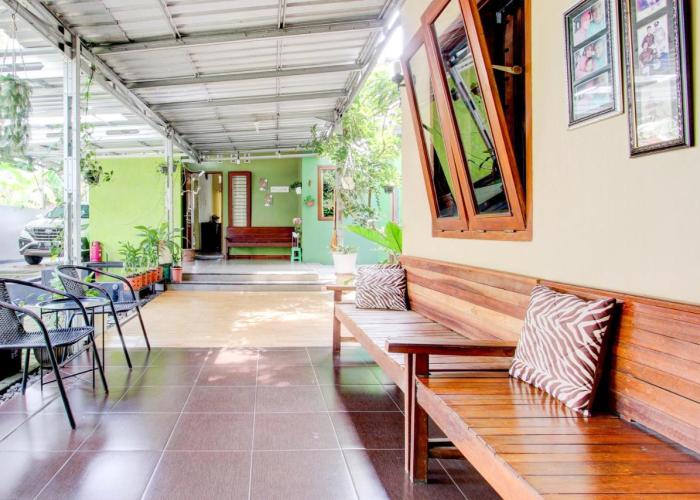 OYO 93892 Homestay Koe Syariah