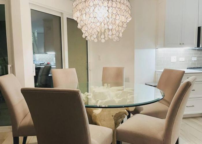 Seven Mile Beach Luxury 3BR Condo- Best Rates!