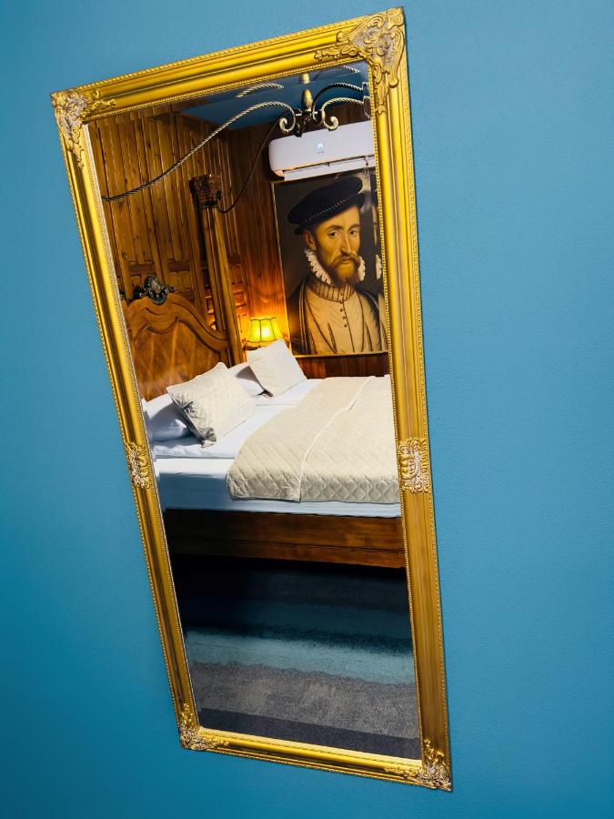 фото Broken bed hootel